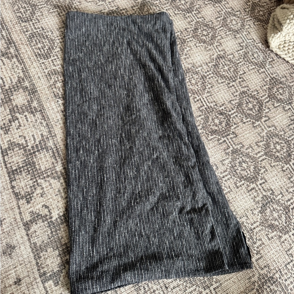 lululemon athletica Black and Gray Scarf